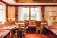 Wellness Refugium & Resort Hotel Alpin Royal - Small Luxury Hotels of the World - breakfast