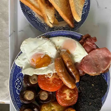 Glamping Cabin - Great for Hikers - Breakfast Inc!