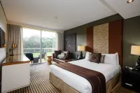 Lakeside Hotel and Conference Centre Hotels in Pymble