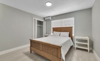 Modern Apt Near Beach – Views Wi-Fi