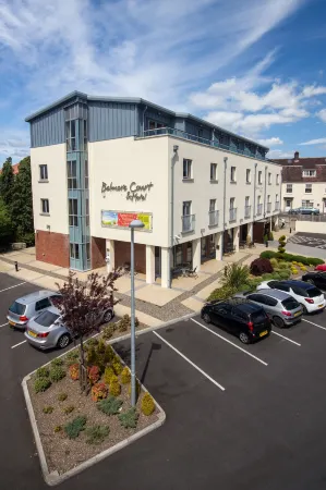 Belmore Court & Motel