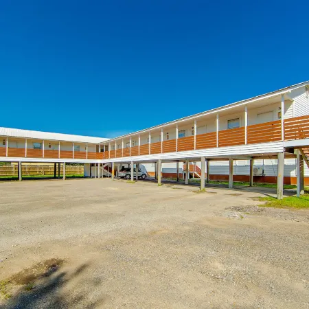 Southern Breeze Lodge