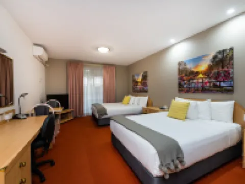 Golden Age Motor Inn Hotels in Queanbeyan