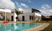 Hotel Sonrisa Hotels in Kinondo