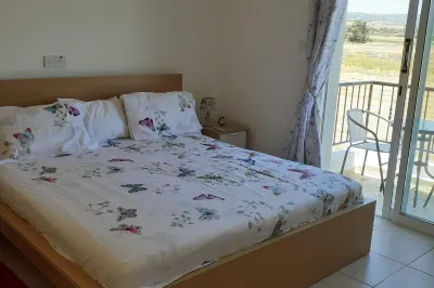 Beautiful 2-Bed House in Mandria Paphos