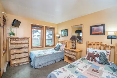Etta Place Too 103 by AvantStay Close to Town the Slopes in Complex w Communal Pool Hot Tub
