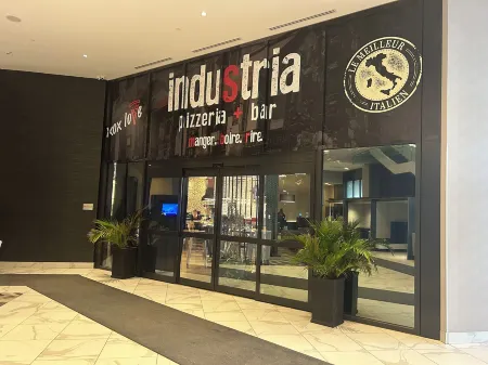 Hotel Courtyard by Marriott Montréal-Brossard