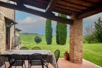 Podere Sant'Antonio Hotels in Asciano
