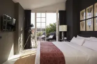 Llimona Suites