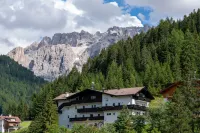 Hotel Monte44 Hotels in Selva di Val Gardena