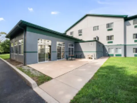 เวลคัม สวีทส์ โรงแรมในSt. Clair County