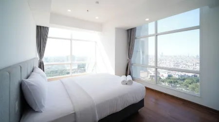 Exclusive and Spacey 3Br at Grand Sungkono Lagoon Apartment
