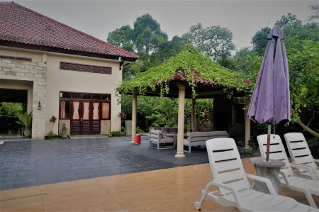 Villa Kendi Отели в г. Glenmore