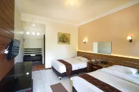 Patria Plaza Hotel Hotels in Kepanjenkidul