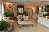 Heron House Court - Adult Only Hotels in Key West