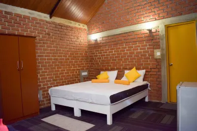 Laana Villa Hotels in Miriswatte
