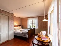 Hotell Dahlströmska gården فنادق في Motala