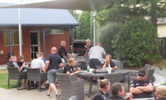 Homestead Villa Motel