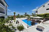 Mediterraneo Garden Apartments - Pools