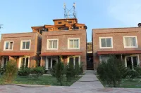 Ngoc Linh Villas Hotels near Bai Dong Beach