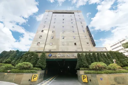 Uijeongbu La Tree Hotel