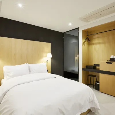 Hotel the Artist Yeoksam Hotels near Korea Technology Center