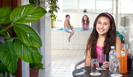 Cesar's Plaza Hotel Отели рядом с Аэропорт Хорхе Вильстерманн