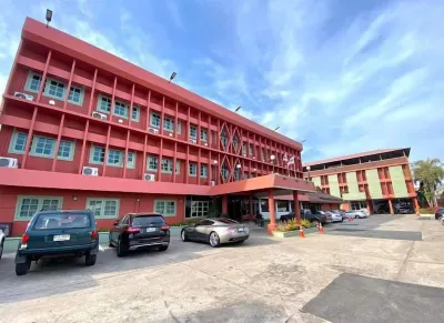 Chainatgrand Hotel Hotels near Chainatmuni National Museum