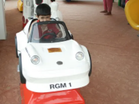 ドリームワールド リゾート ホテル & ゴルフ コース カラチのホテル