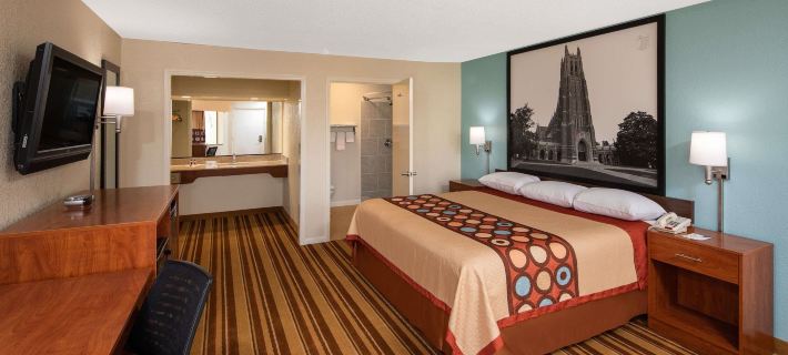 Super 8 by Wyndham Burlington NC Hotels in Alamance County