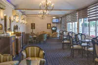 The Seasons Hotel -Studio & Suite - breakfast