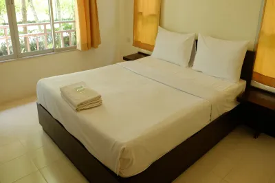 Aana Residence Resort Hotels in Pak Nam