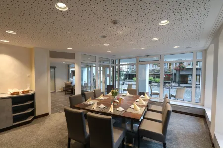 Hotel Ännchen Отели в г. Бад-Нойенар-Арвайлер