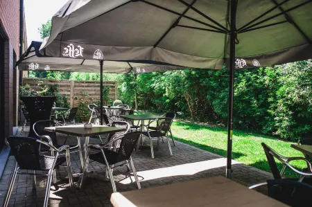 DC Hotel Charleroi Airport Отели в г. Ransart