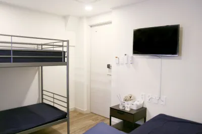 Seoul Dalbit Dongdaemun Guesthouse Hotels near Heunginjimun Gate (Dongdaemun)
