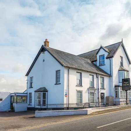 Rooms at the Highcliffe
