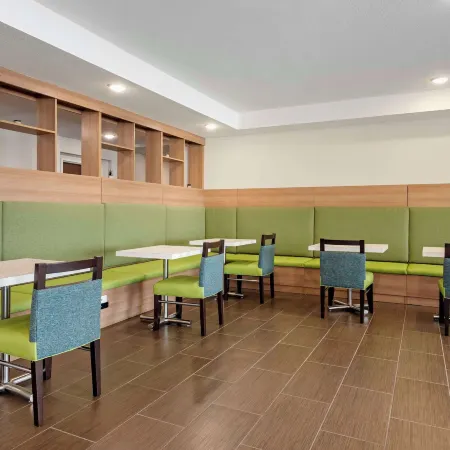 Microtel Inn & Suites by Wyndham Limon