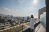 Louis V Hotel Beirut - View biển