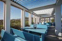 Hillside Studios & Apartments