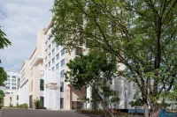 Feathers- A Radha Hotel, Chennai Hotels in Chennai
