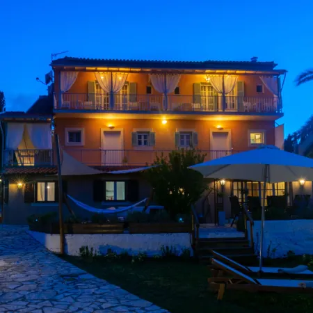 Kapella Apartments