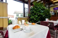 Hotel Conterie - Bữa sáng