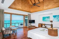 Hideaway Beach Resort & Spa Hotels in Dhonakulhi