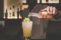 Super Paradise Hotel - Bar