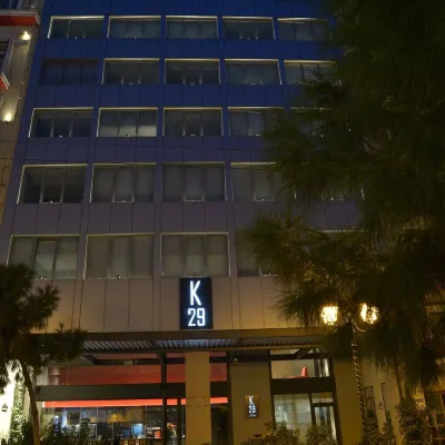 Athenaeum K 29 Hotels near Fix