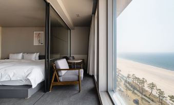 Daynice Hotel