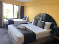 Alcamo Motel Hotels in Hamilton