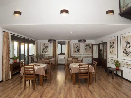 Los Castillarejos Apartamentos Rurales Отели в г. Луке