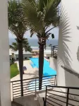 Relax Waterfront Serviced Apartment - appartements de vacances