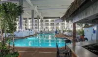 Princess Royale Oceanfront Resort - Beach